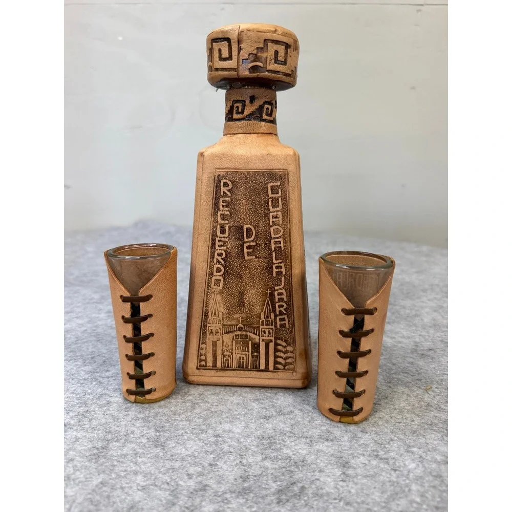 Vintage‎ Guadalajara Mexico Leather Wrapped Tequila Decanter and 2 Shot Glasses